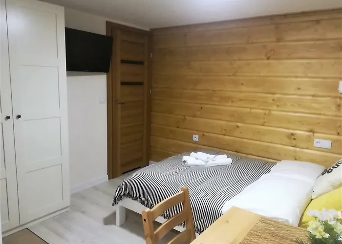 Δωμάτια σε οικογενειακή κατοικία Milka *